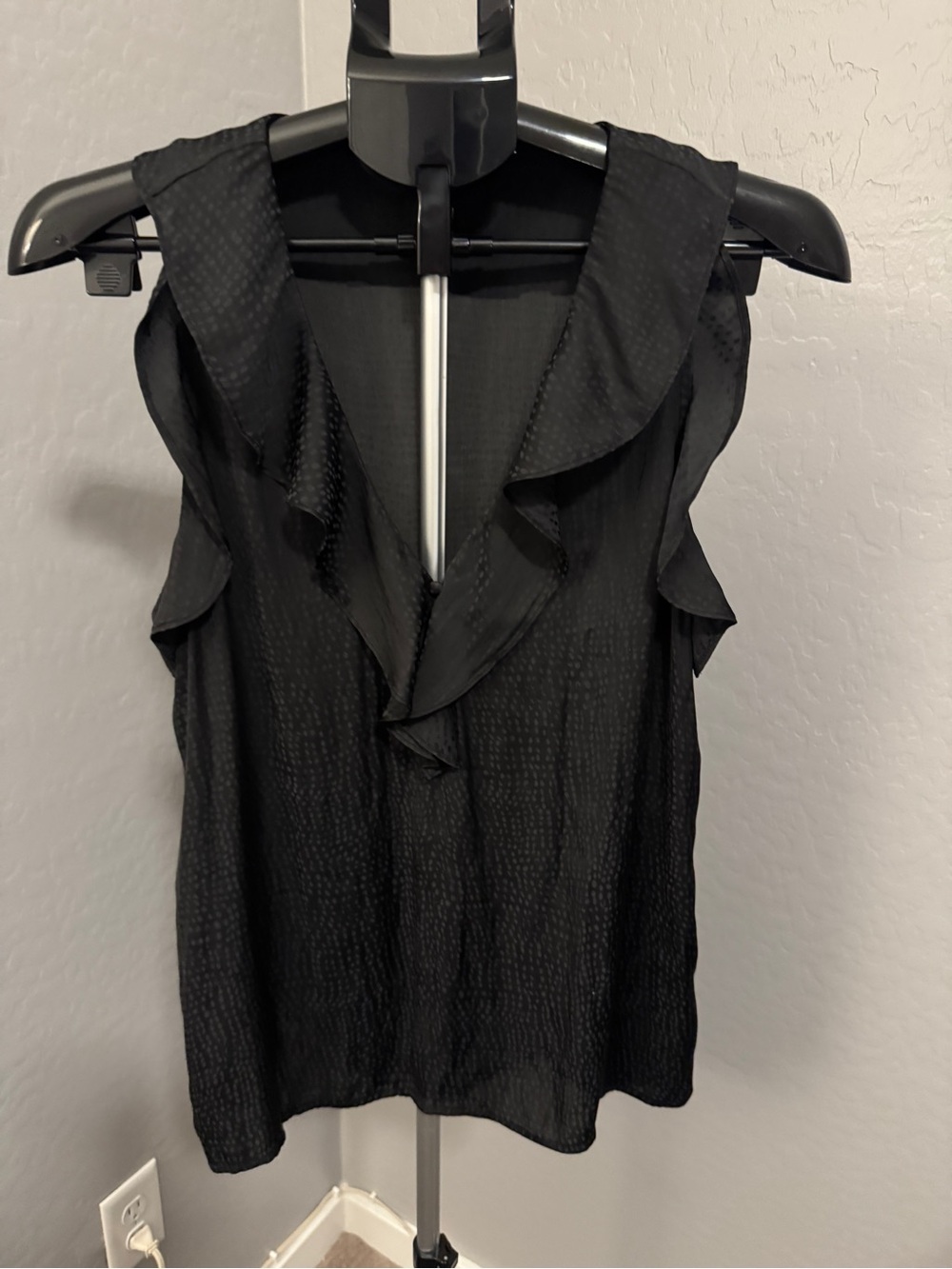 PAIGE Black Ruffle V-Neck Sleeveless Blouse Size Medium